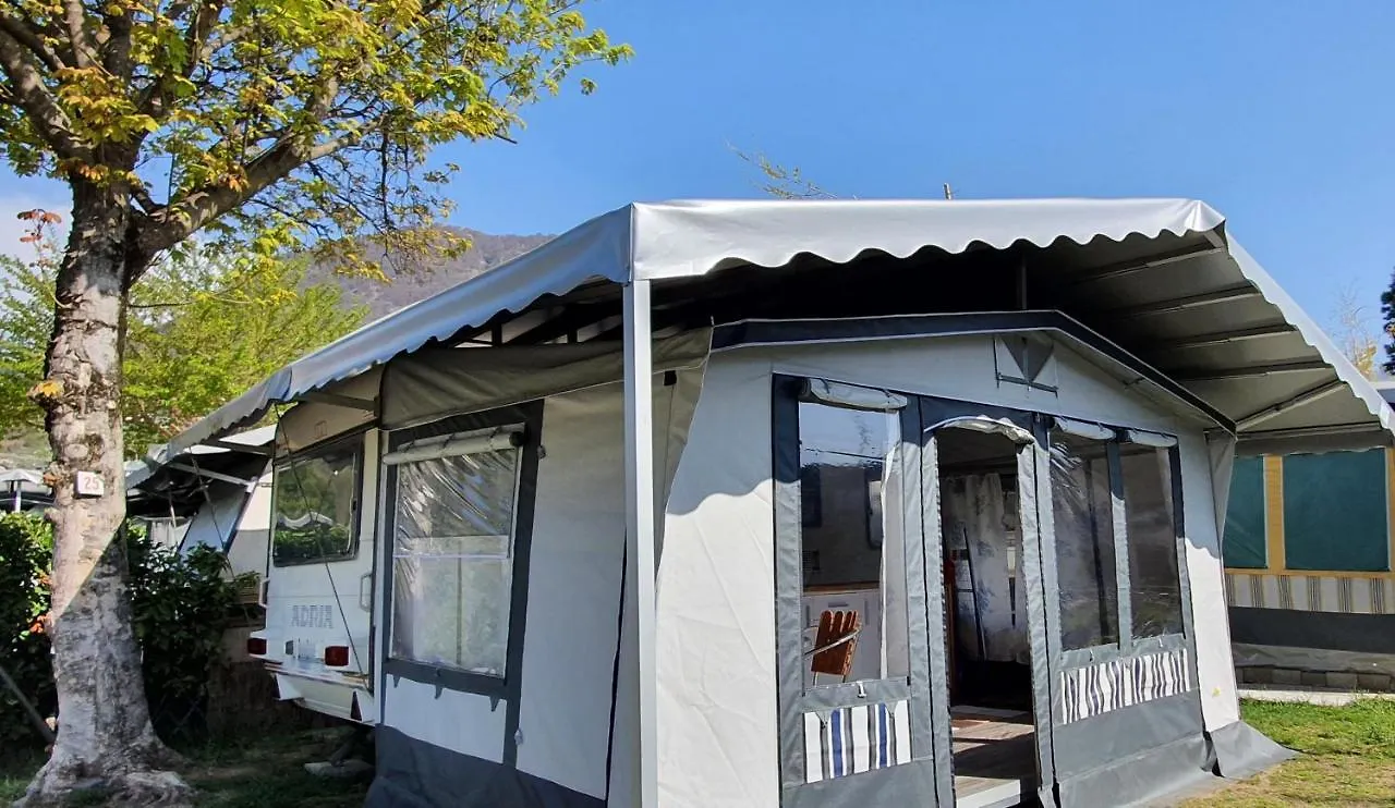 Camping Italia 90 Caravans Domaso