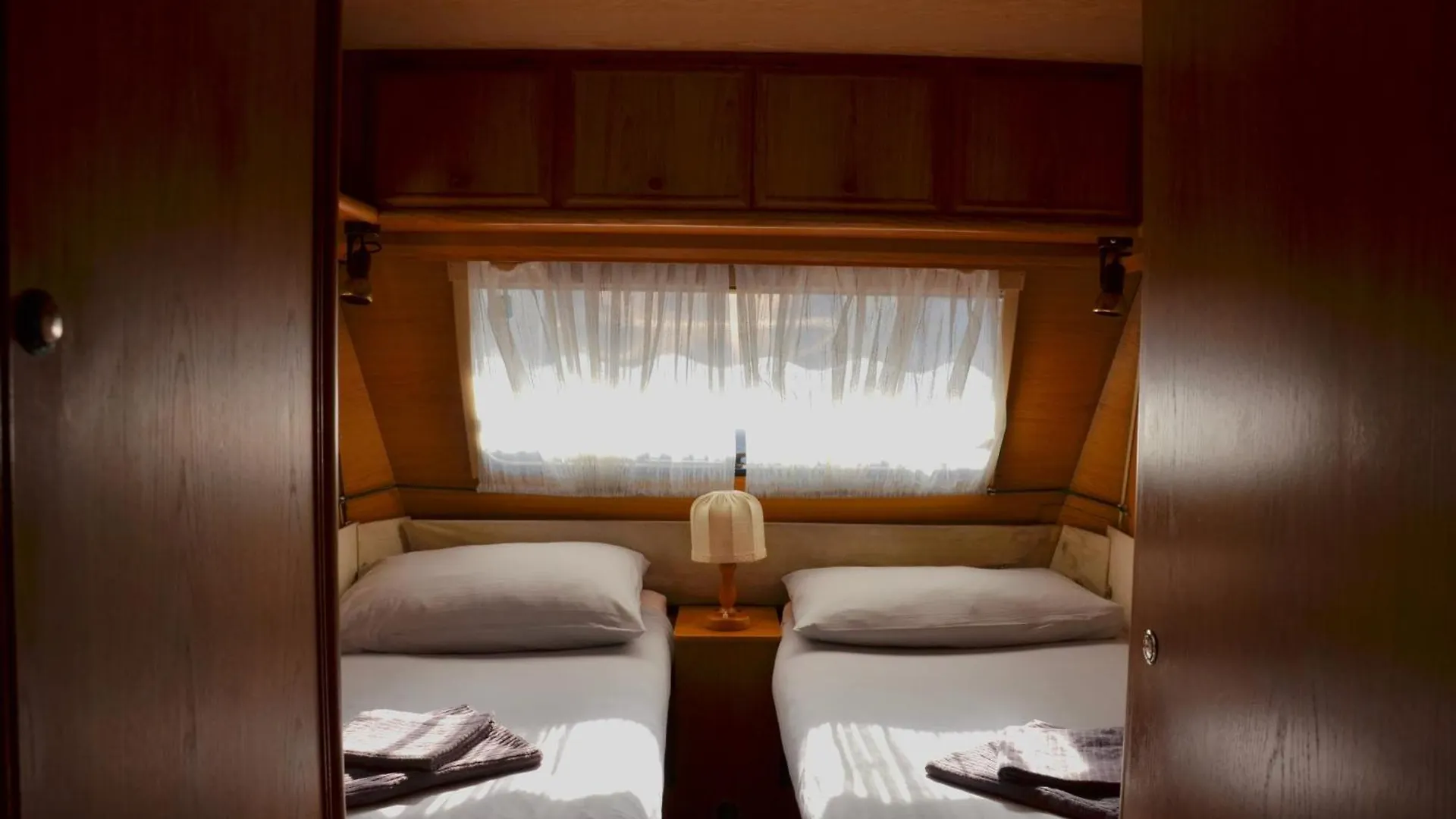 Camping Italia 90 Caravans 도마소 캠프장