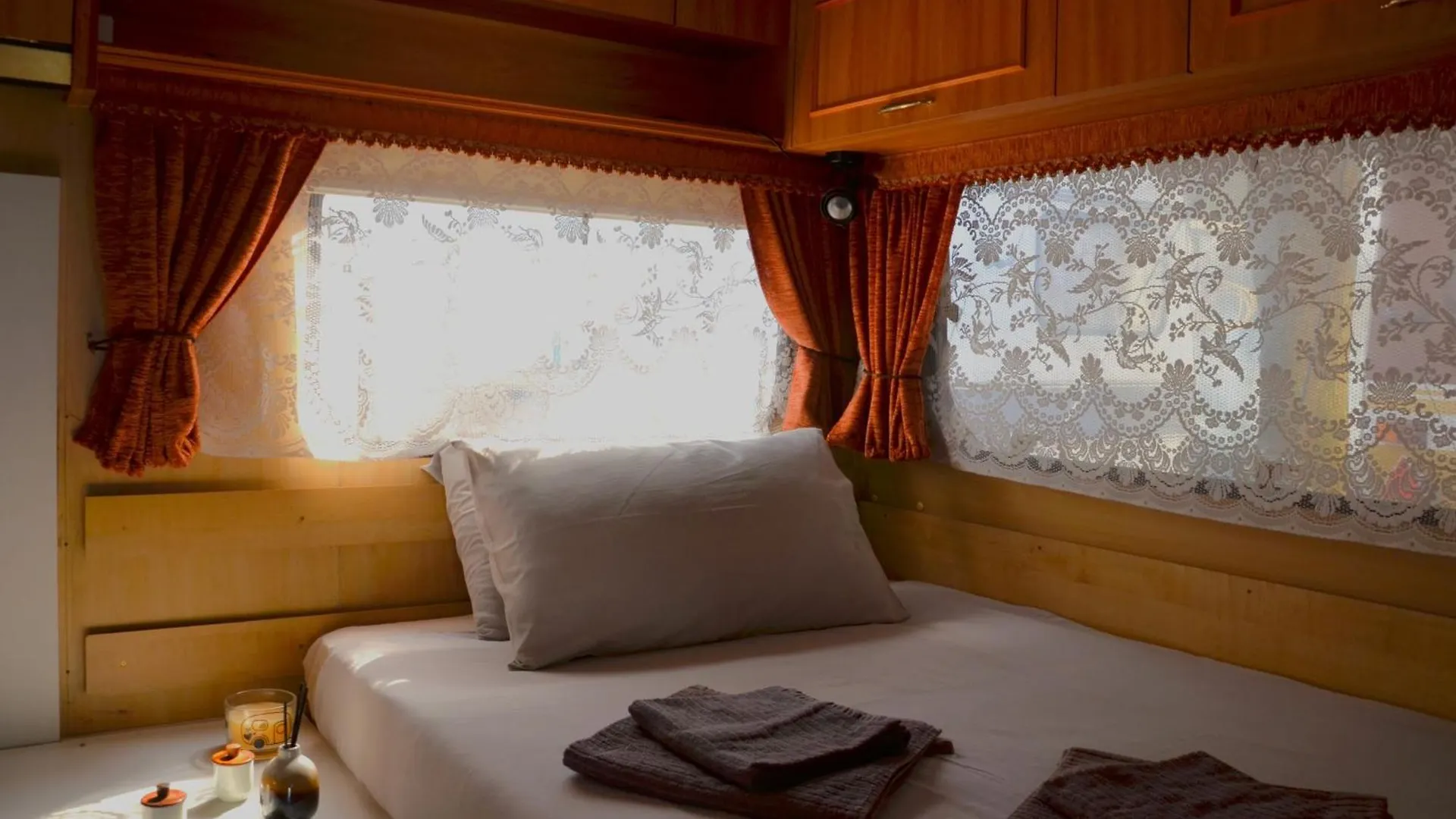 Camping Italia 90 Caravans 도마소